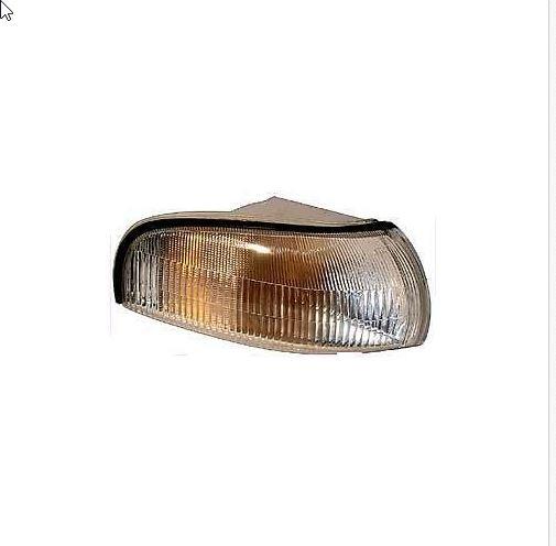 HOLDEN CORNER LIGHT RH VP COMMODORE