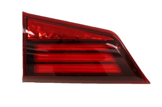 Mitsubishi Outlander Tail Gate Light LH  LED 16-19